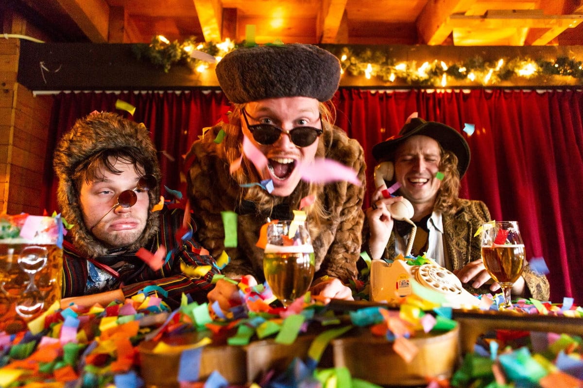 Kapotte-Kachels-Boeken